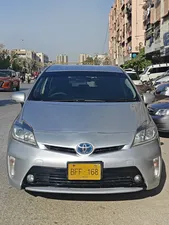 Toyota Prius S LED Edition 1.8 2012 for Sale