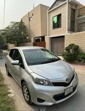 Toyota Vitz F 1.0 2012 for Sale