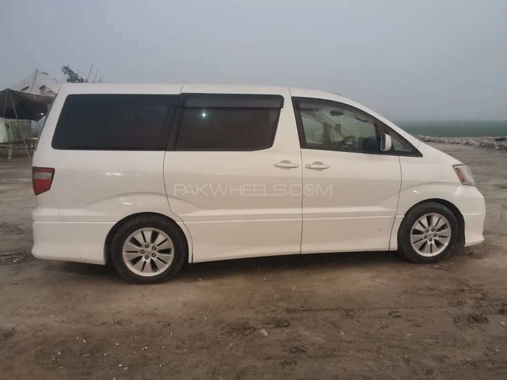 Toyota Alphard 2002 for Sale in Multan Image-1