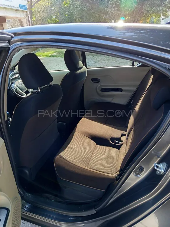 ٹویوٹا اکوا 2013 for Sale in لاہور ٹویوٹا اکوا 2013 for Sale in لاہور Image-5