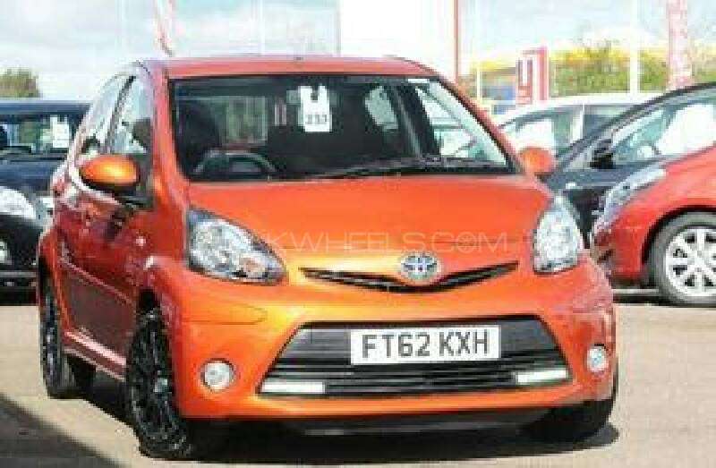 Toyota Aygo 2013 for Sale in Sialkot Image-1