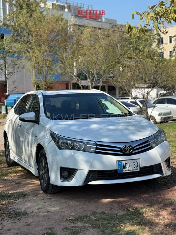 Toyota Corolla 2017 for Sale in Islamabad Image-1