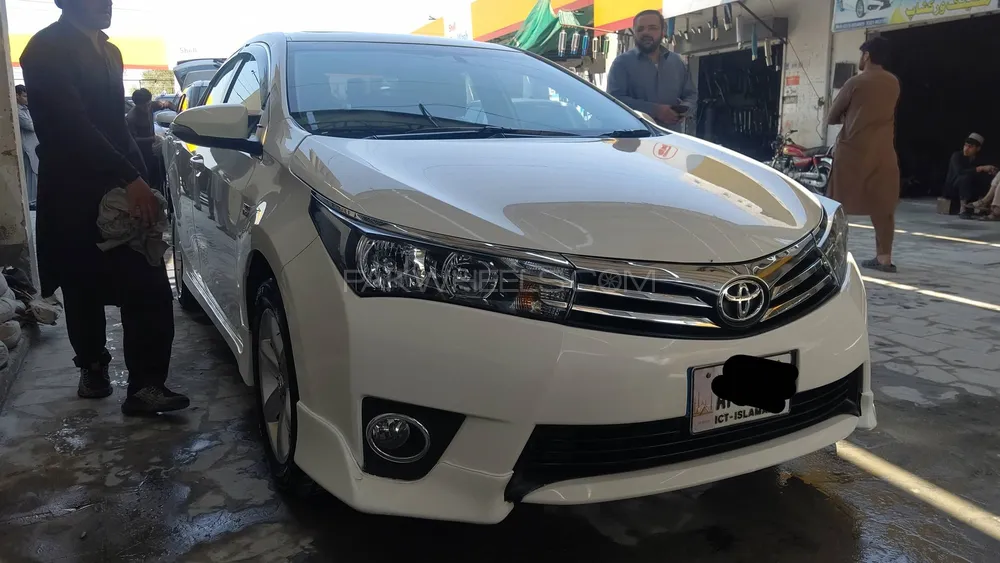 Toyota Corolla 2017 for Sale in Peshawar Image-1