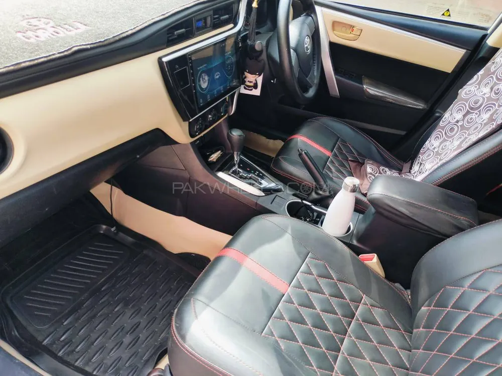 Toyota Corolla 2018 for Sale in Karachi Image-1