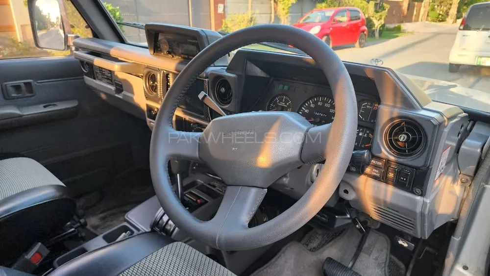 Toyota Land Cruiser 1990 for Sale in Lahore Image-1