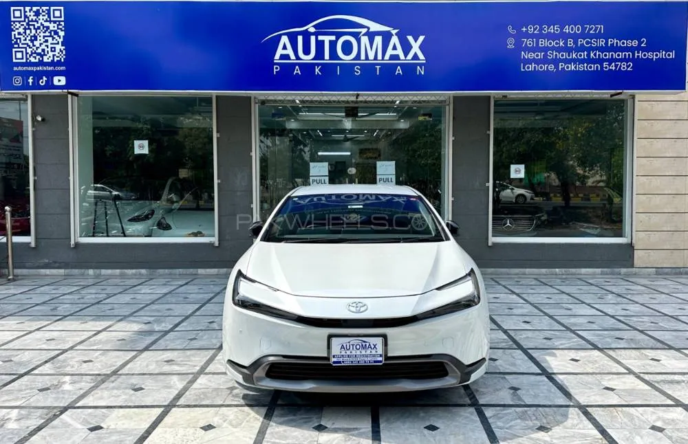 ٹویوٹا پریوس 2023 for Sale in لاہور Image-1