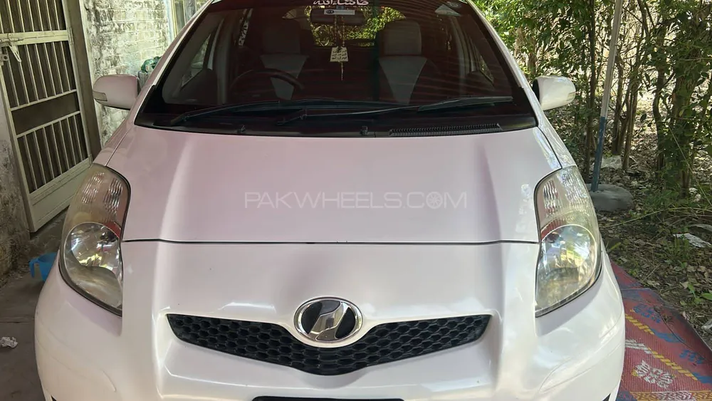 Toyota Vitz 2010 for Sale in Wah cantt Image-1