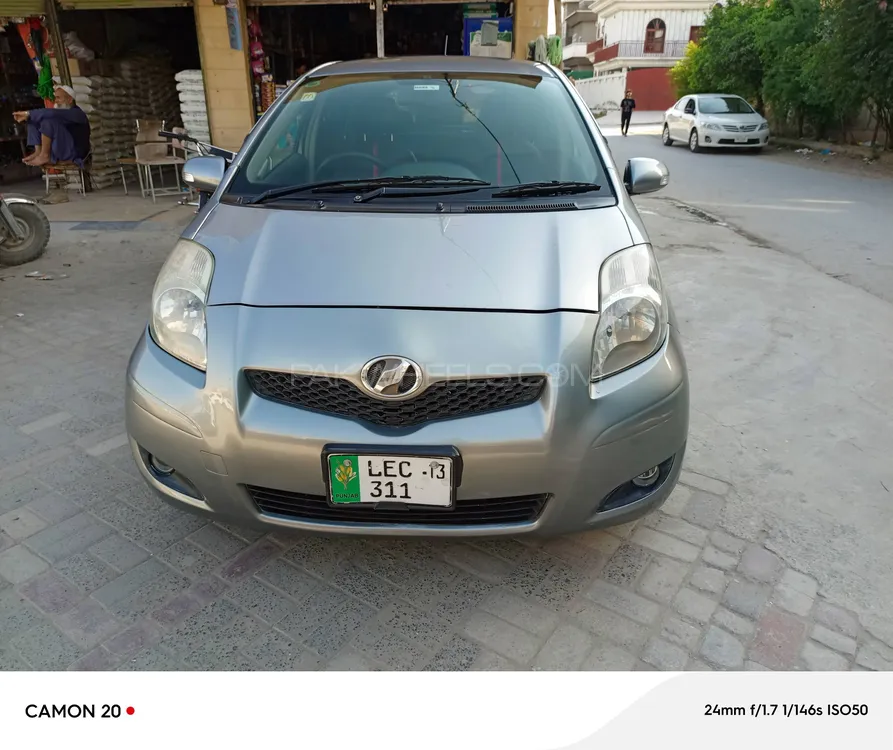 Toyota Vitz 2009 for Sale in Peshawar Image-1