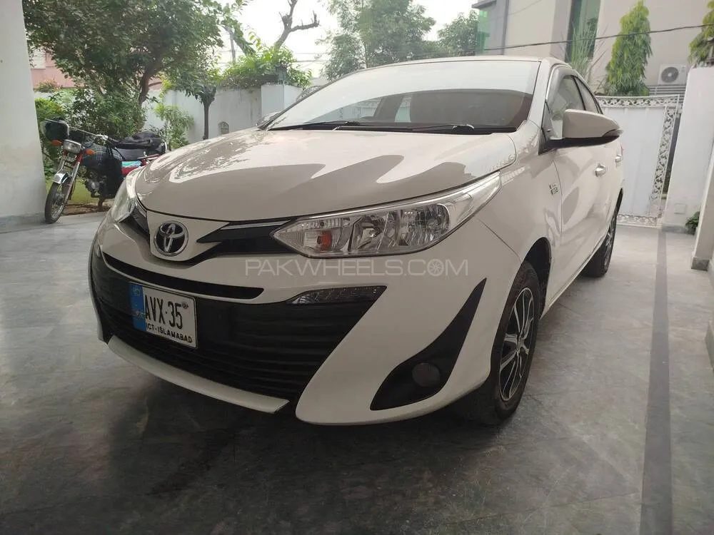 Toyota Yaris Sedan 2021 for Sale in Lahore Image-1