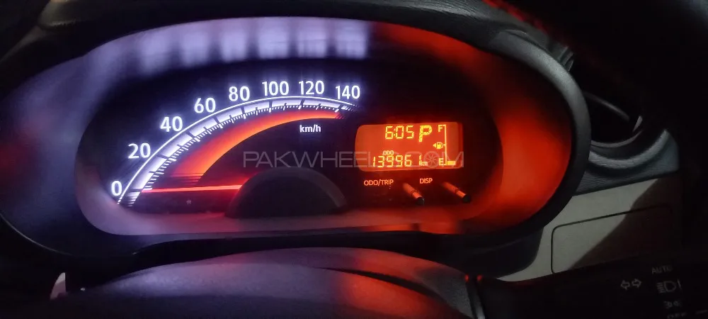 Daihatsu Move 2013 for Sale in Karachi Image-1