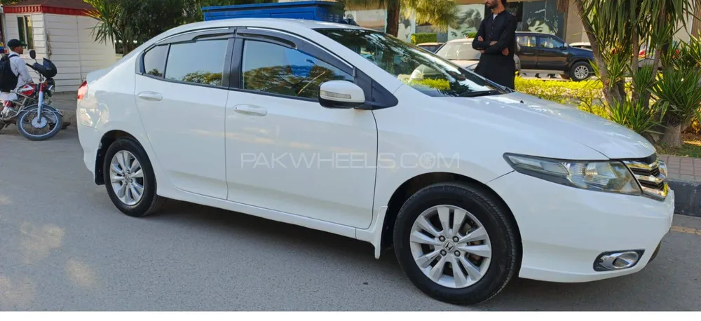 ہونڈا سٹی 2013 for Sale in اسلام آباد ہونڈا سٹی 2013 for Sale in اسلام آباد Image-4