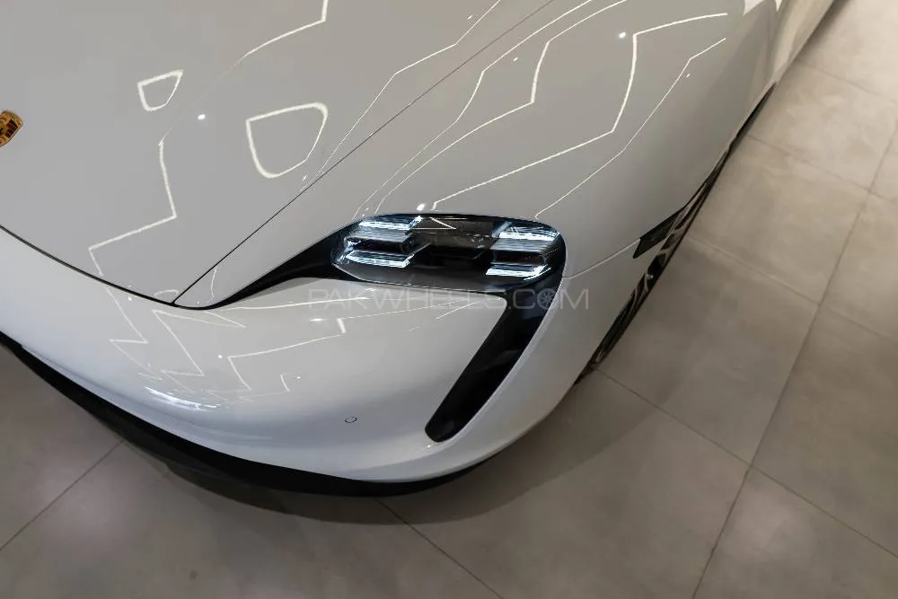 Porsche Taycan 2021 for Sale in Lahore Porsche Taycan 2021 for Sale in Lahore Image-5