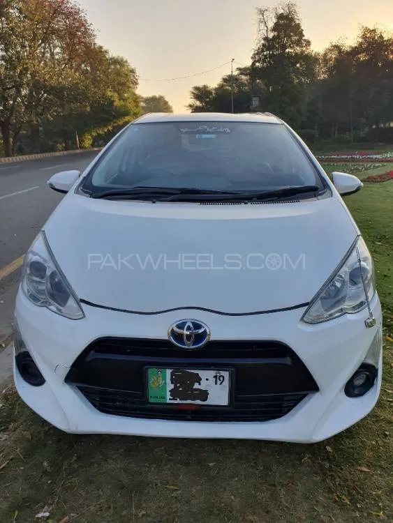 Toyota Aqua 2015 for Sale in Lahore Image-1