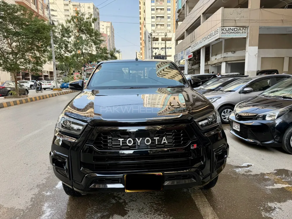 Toyota Hilux 2024 for Sale in Karachi Image-1