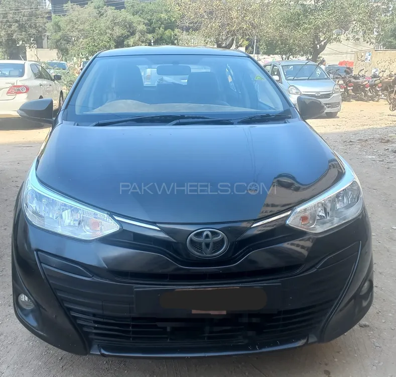 Toyota Yaris Sedan 2021 for Sale in Karachi Image-1