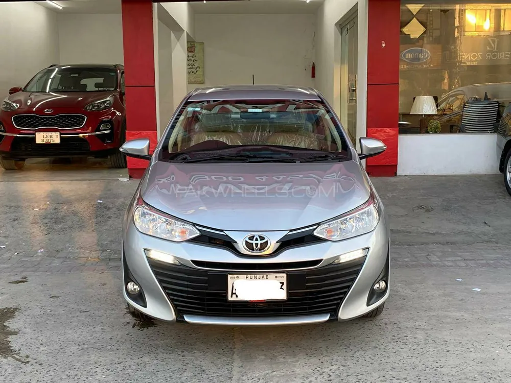 Toyota Yaris Sedan 2021 for Sale in Lahore Image-1