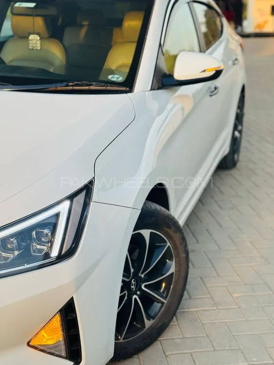 Hyundai Elantra 2022 for Sale in Lahore Image-1