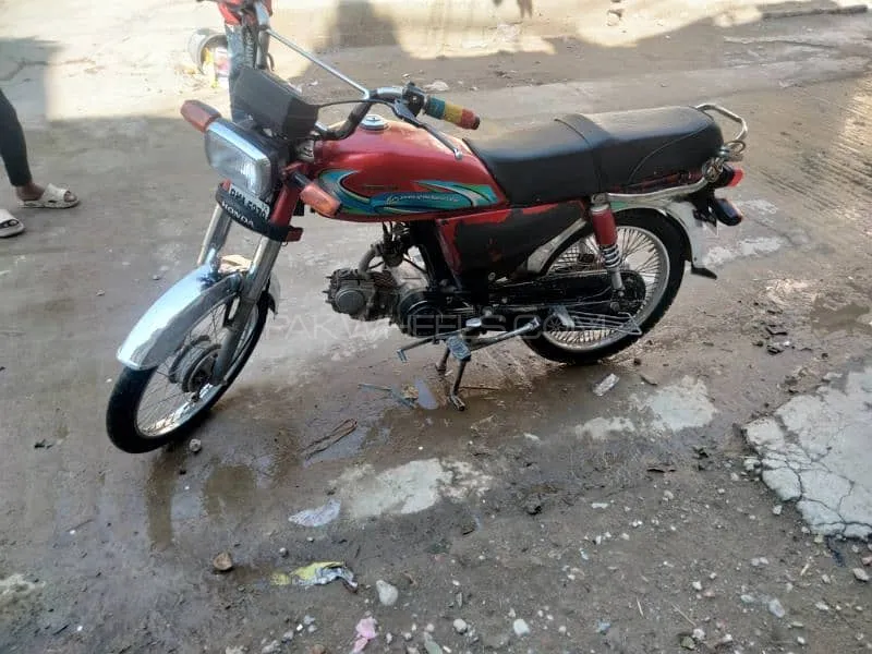 راوی Piaggio Storm 125 2012 for Sale Image-1