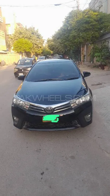 Toyota Corolla 2017 for Sale in Karachi Image-1