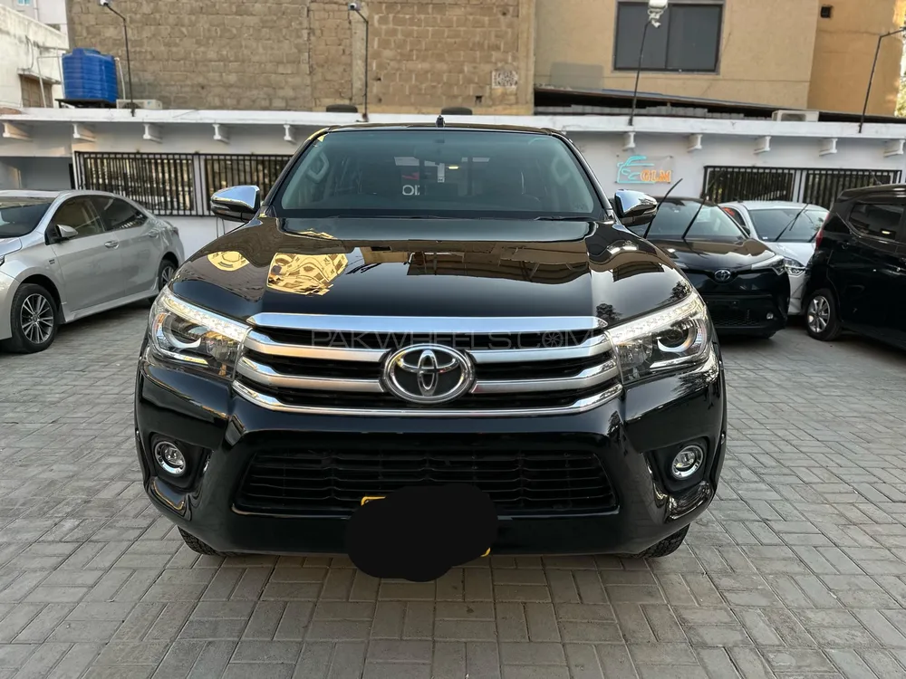 Toyota Hilux 2018 for Sale in Karachi Image-1