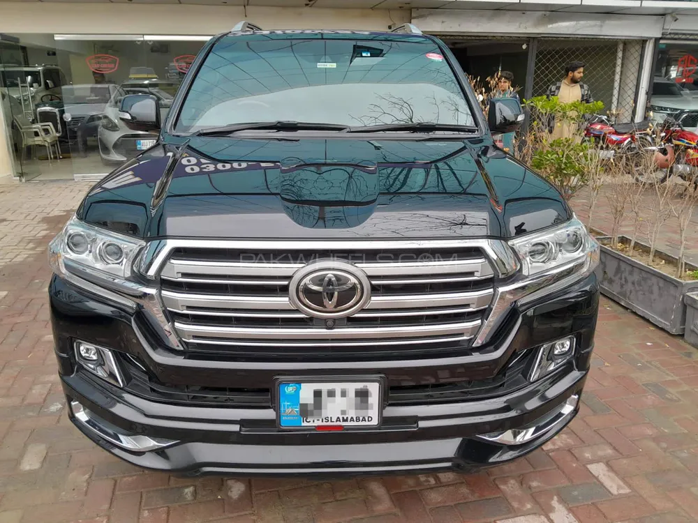 Toyota Land Cruiser 2016 for Sale in Islamabad Image-1
