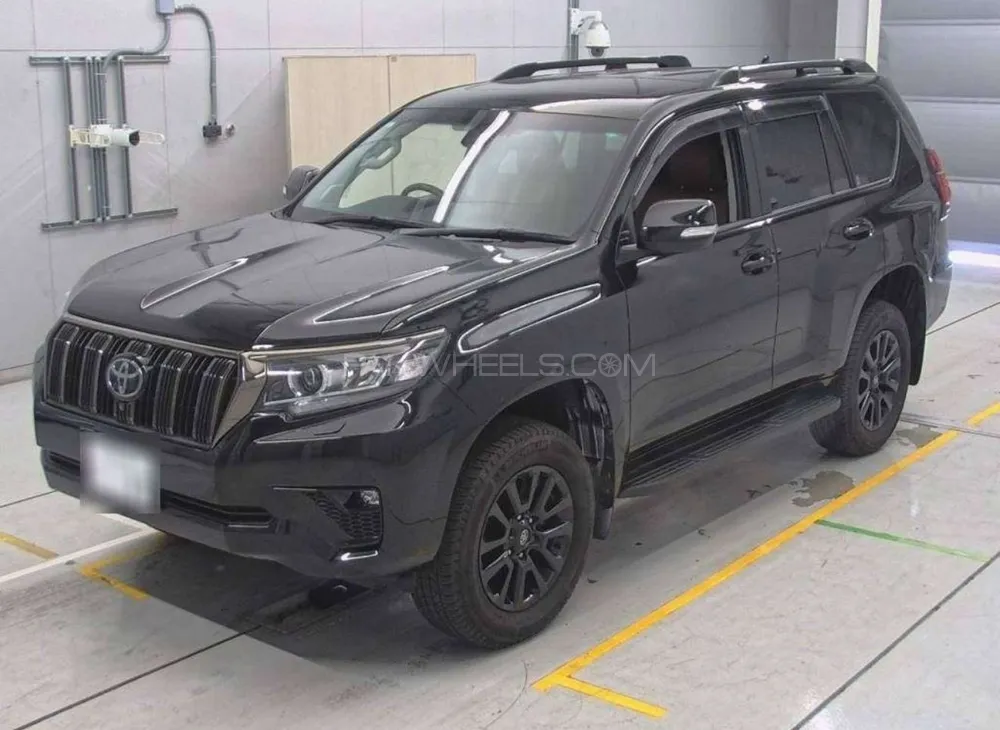 Toyota Prado 2021 for Sale in Lahore Image-1