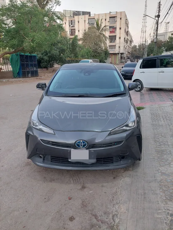 Toyota Prius 2021 for Sale in Karachi Image-1