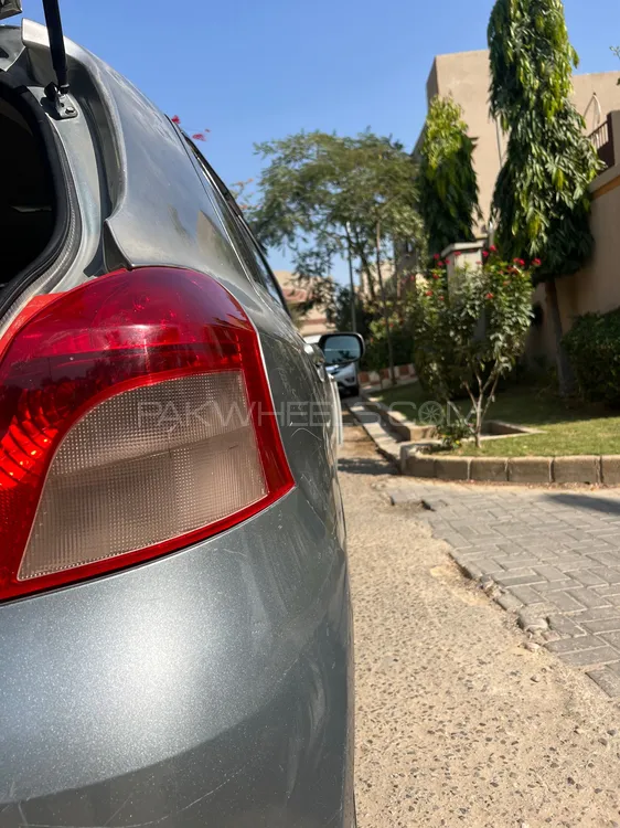 Toyota Vitz 2007 for Sale in Quetta Image-1