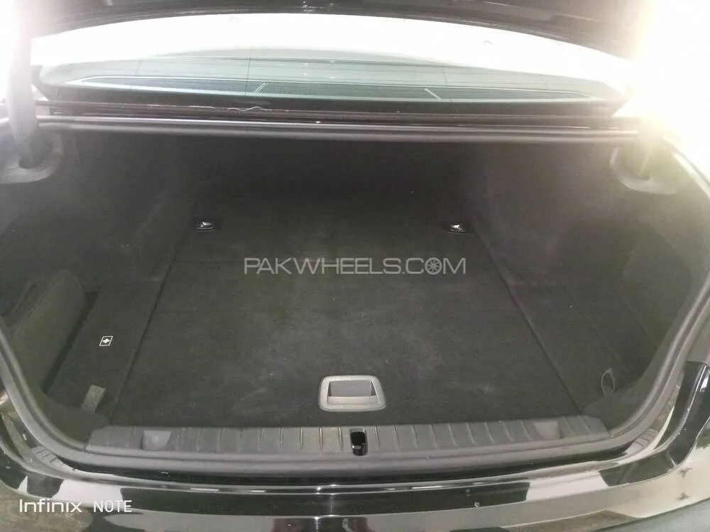 BMW 7 Series 2017 for Sale in Lahore BMW 7 Series 2017 for Sale in Lahore Image-7