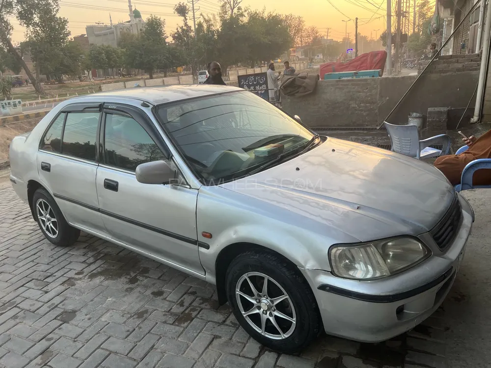 Honda City 2002 for Sale in Sahiwal Image-1
