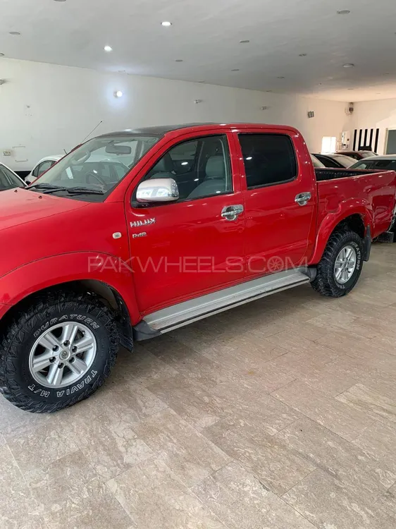 Toyota Hilux 2011 for Sale in Sahiwal Image-1