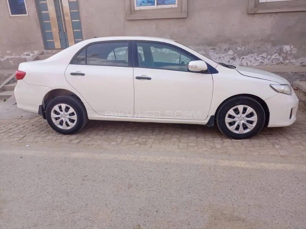Toyota Corolla 2014 for Sale in Sahiwal Image-1