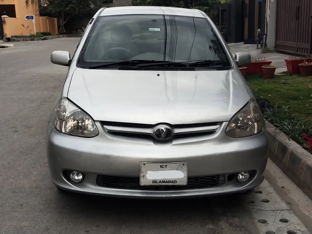 Toyota Platz 2004 for Sale in Rawalpindi Image-1