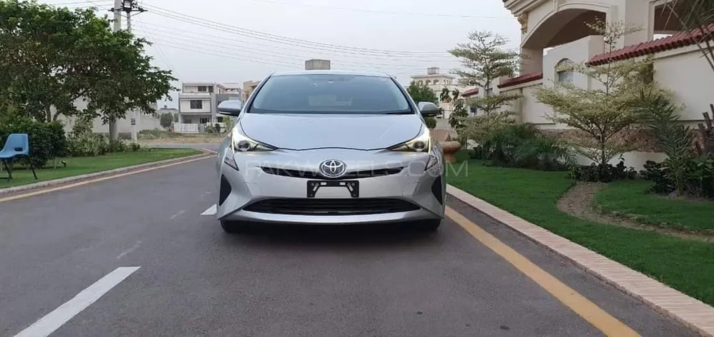 Toyota Prius 2016 for Sale in Multan Image-1