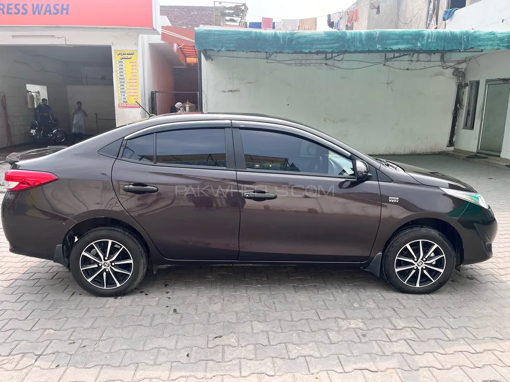 Toyota Yaris Sedan 2022 for Sale in Lahore Image-1