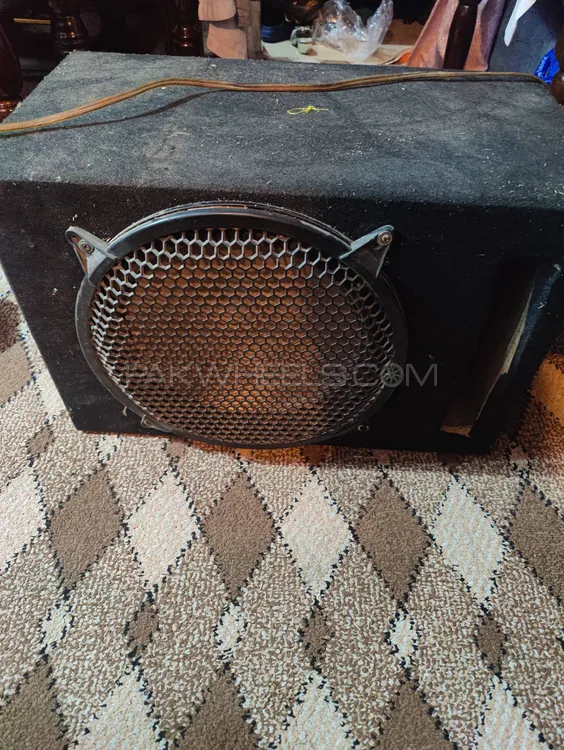 woofer and box Image-1