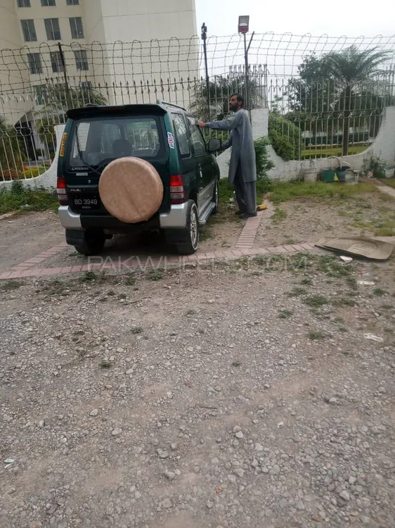 Mitsubishi Pajero 2006 for Sale in Islamabad Image-1