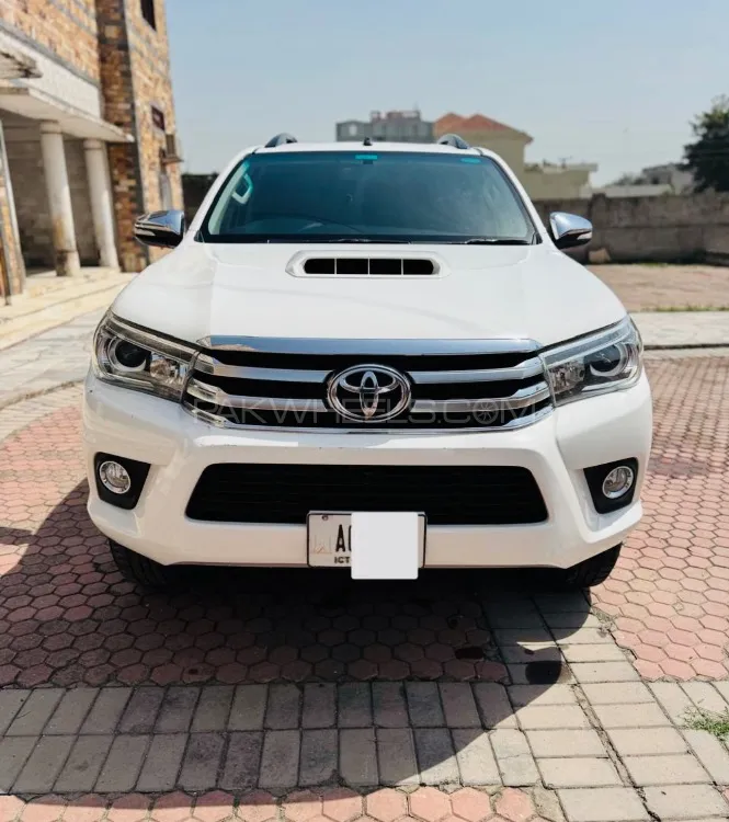 Toyota Hilux 2017 for Sale in Sargodha Image-1