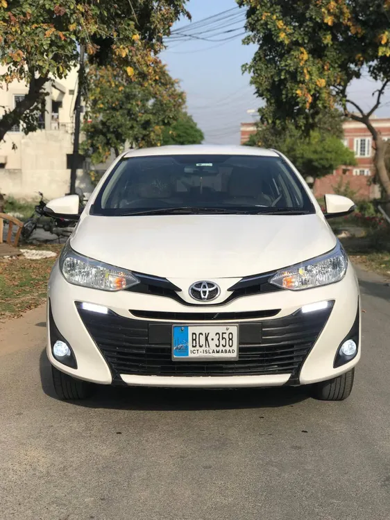 Toyota Yaris Sedan 2023 for Sale in Lahore Image-1