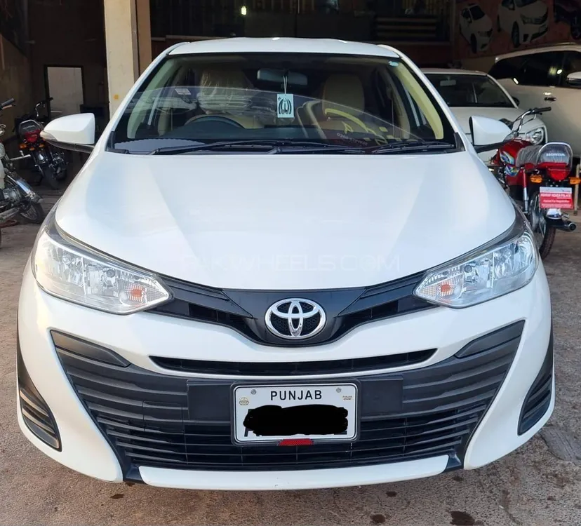 Toyota Yaris Sedan 2022 for Sale in Mian Channu Image-1