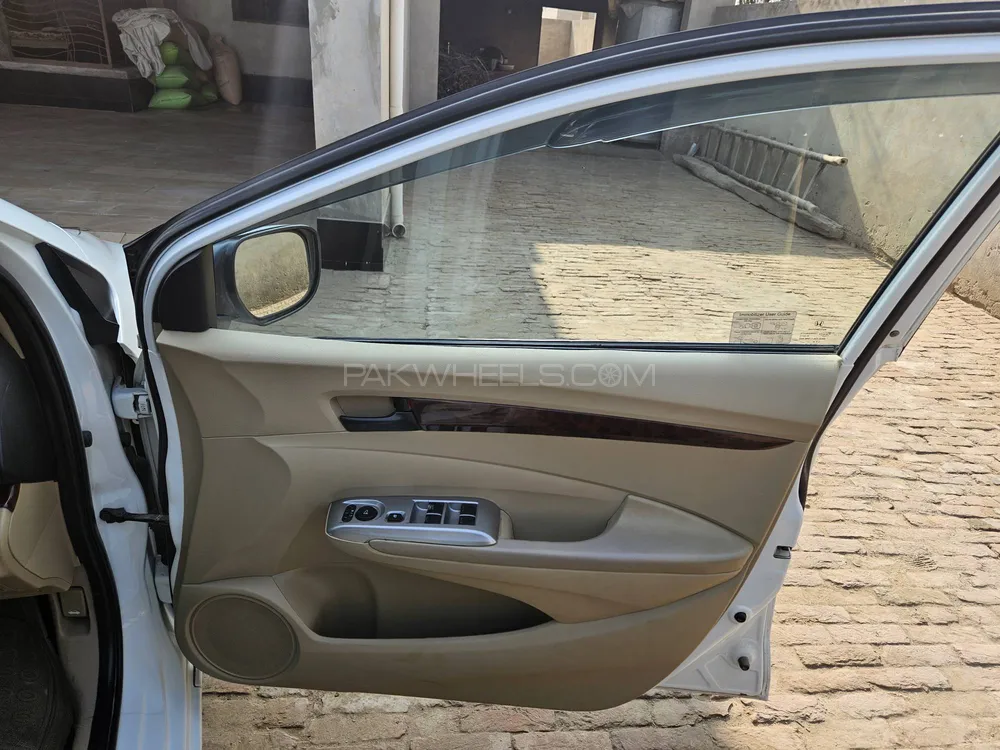 Honda City 2017 for Sale in Hasilpur Honda City 2017 for Sale in Hasilpur Image-10