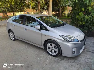 Toyota Prius G Touring Selection 1.8 2011 for Sale