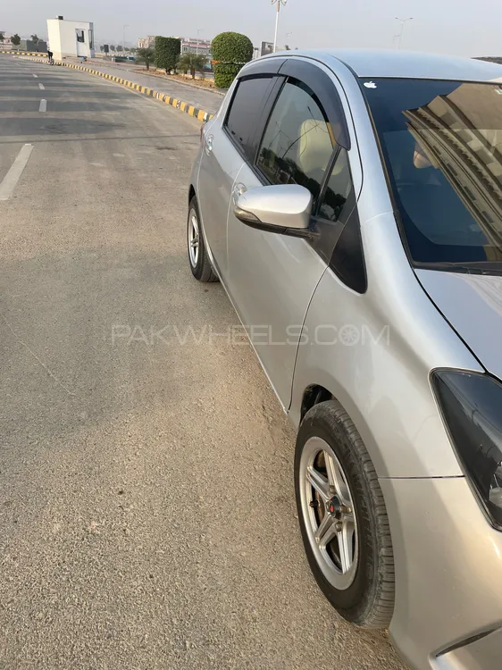 Toyota Vitz 2014 for Sale in Lahore Image-1