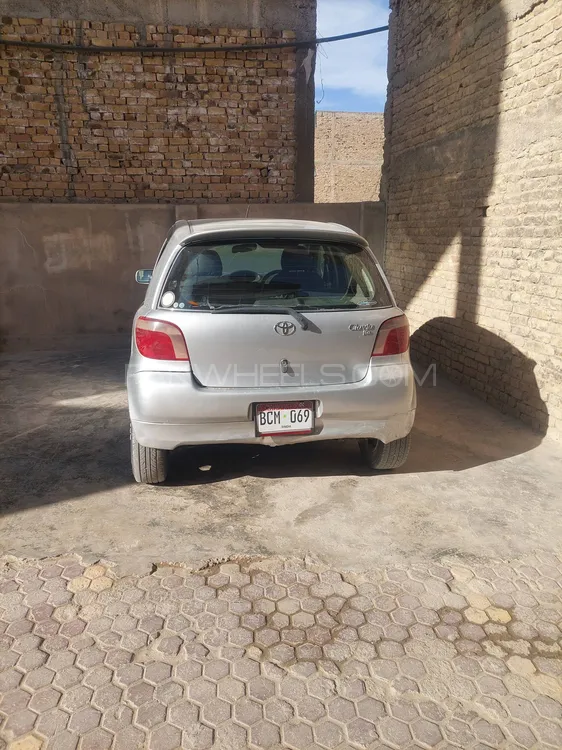 Toyota Vitz 2000 for Sale in Quetta Image-1