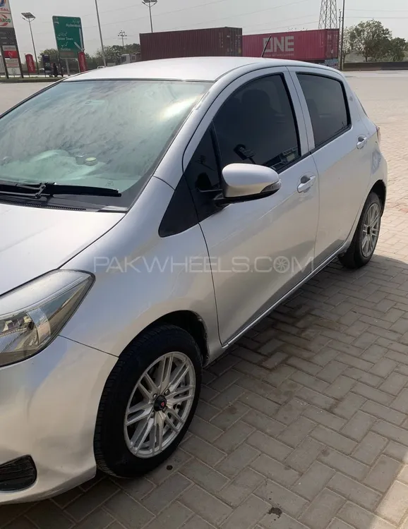 Toyota Vitz 2011 for Sale in Karachi Toyota Vitz 2011 for Sale in Karachi Image-6