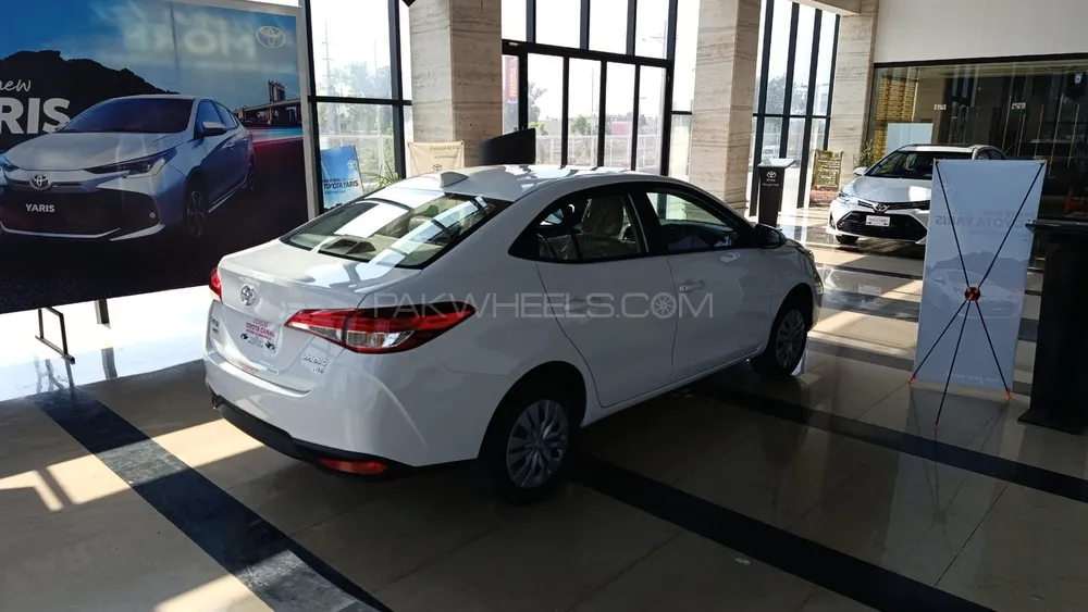 Toyota Yaris Sedan 2025 for Sale in Gujranwala Image-1