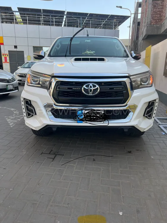 Toyota Hilux 2017 for Sale in Lahore Image-1