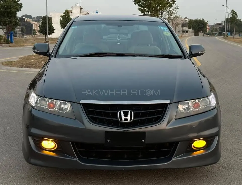 Honda Accord 2002 for Sale in Lahore Image-1