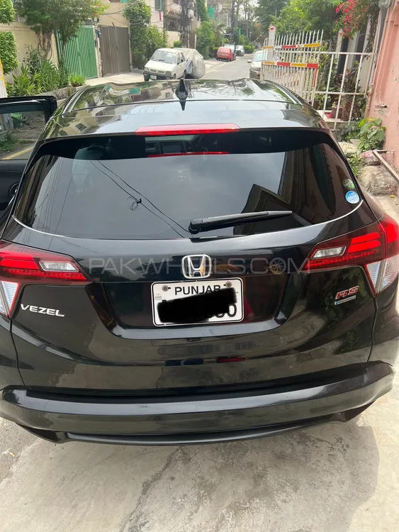 Honda Vezel 2016 for Sale in Lahore Image-1