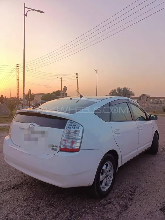 Toyota Prius 2010 for Sale in Bahawalpur Toyota Prius 2010 for Sale in Bahawalpur Image-6